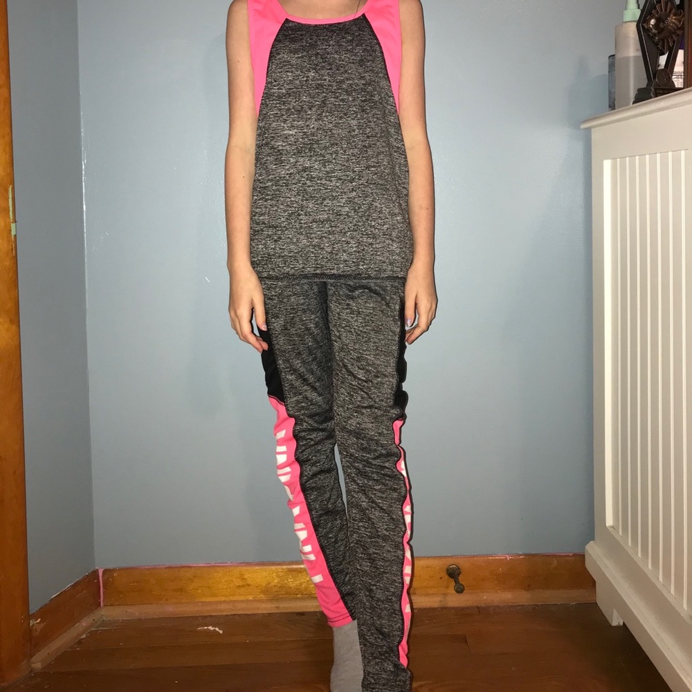 Cute running bottoms i gave the top away